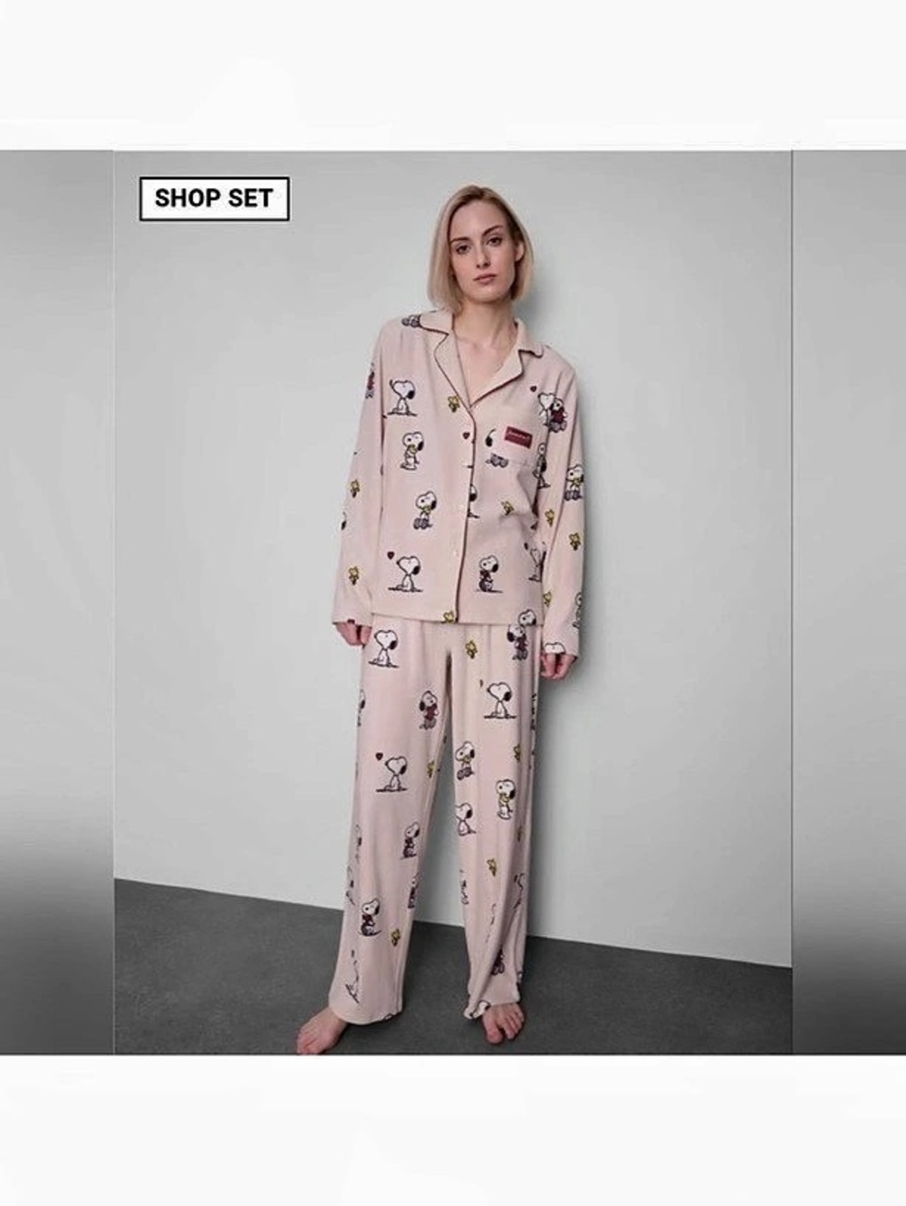 Peanuts NWT Women’s Snoopy
Pink Printed Pajama Set